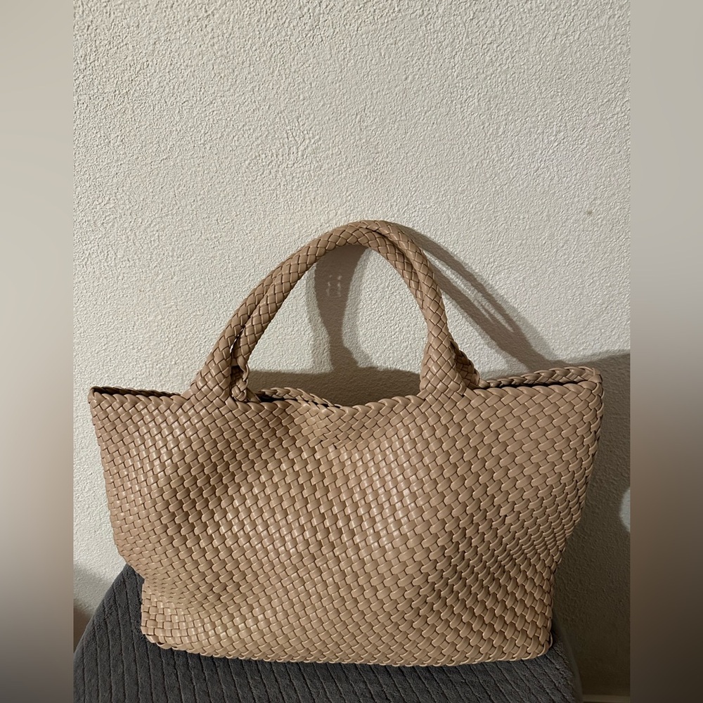 Moda Luxe Solana Tote Beige Lightweight Woven Vegan Leather With Zipper Pouch